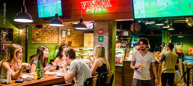 Rede carioca de pizzarias com 21 lojas e serviço de entrega coloca pizza vegana no cardápio